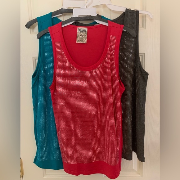 NWT VOCAL ivory rhinestone tank size MEDIUM. Gorgeous and versatile! - Picture 8 of 9